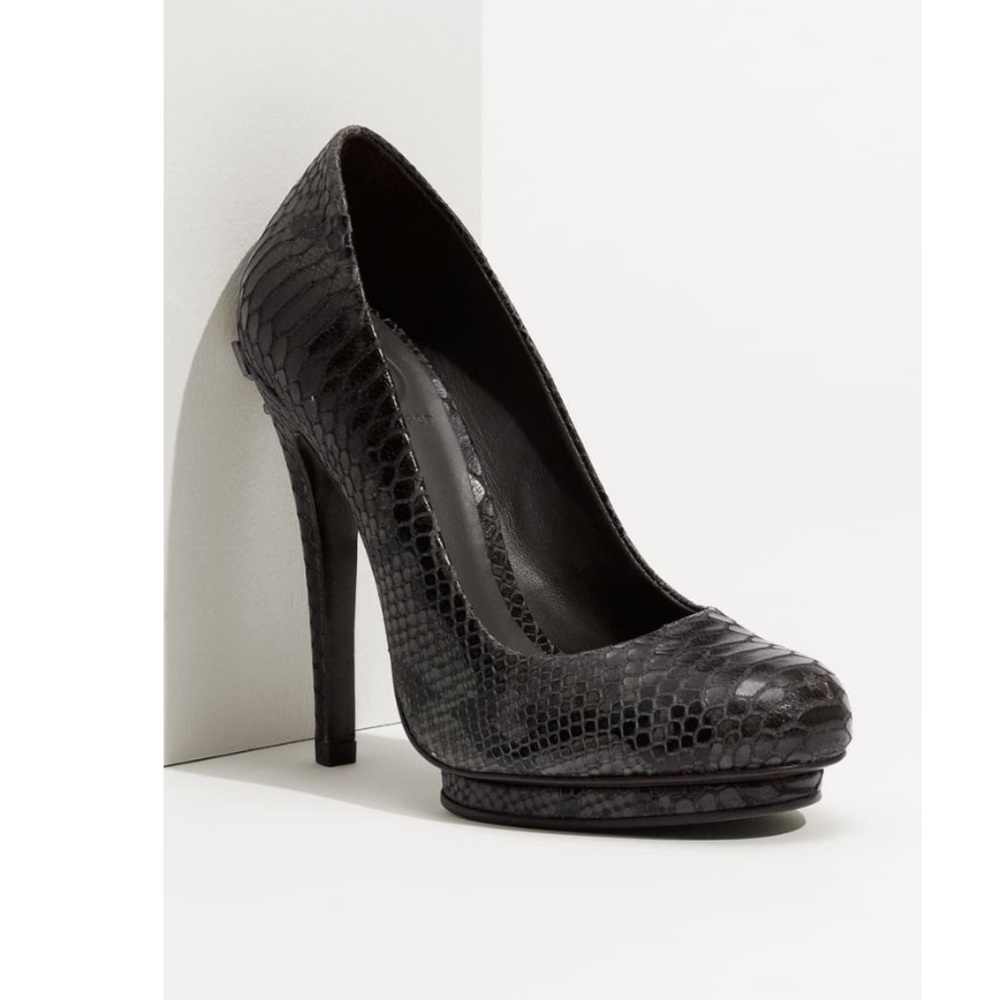 Tory Burch ‘Jude’ Snake Embossed leather pump